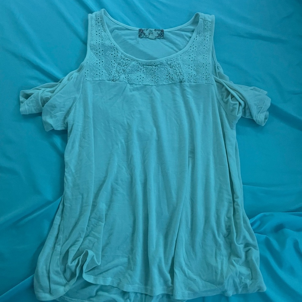 Women's White Cold Shoulder Top